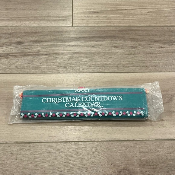 NEW! 1987 AVON Christmas Countdown Advent Calendar with MOUSE Factory SEALED NOS - Picture 1 of 3